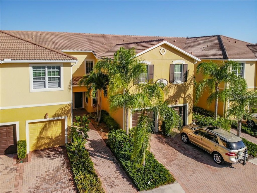 Tile roof, rich palms, landscape maintenance free.