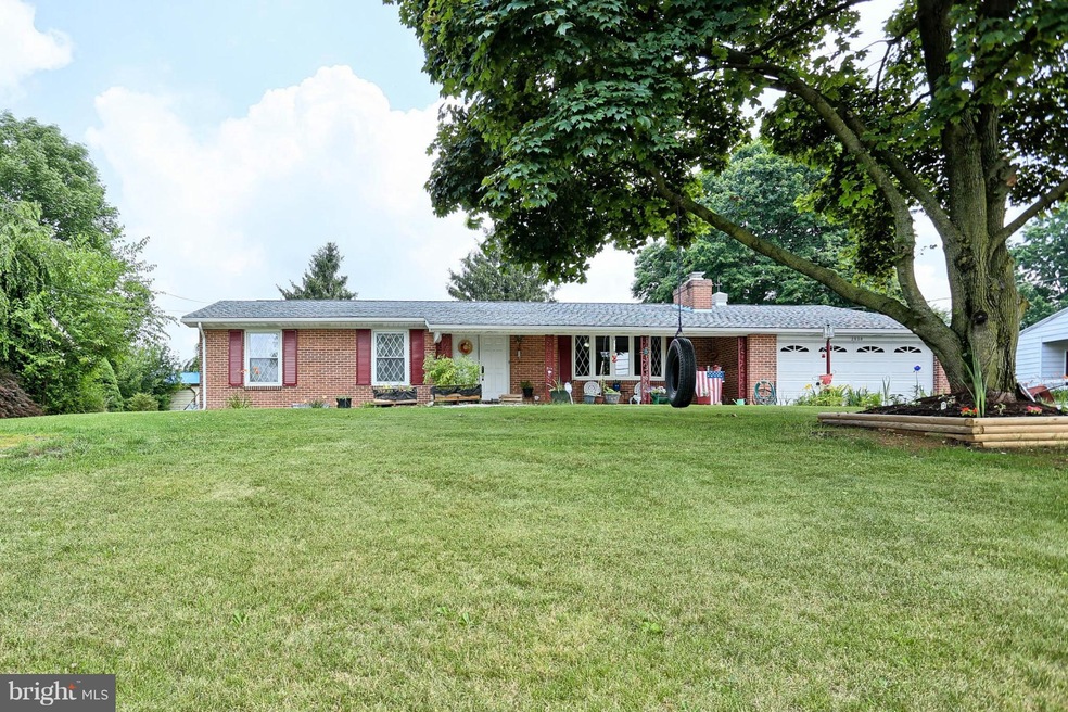 2938 Jefferson Dr, Chambersburg, PA 17201 - photo 1