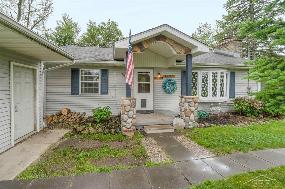 1282 Estey Rd, Beaverton, MI 48612 - photo 1