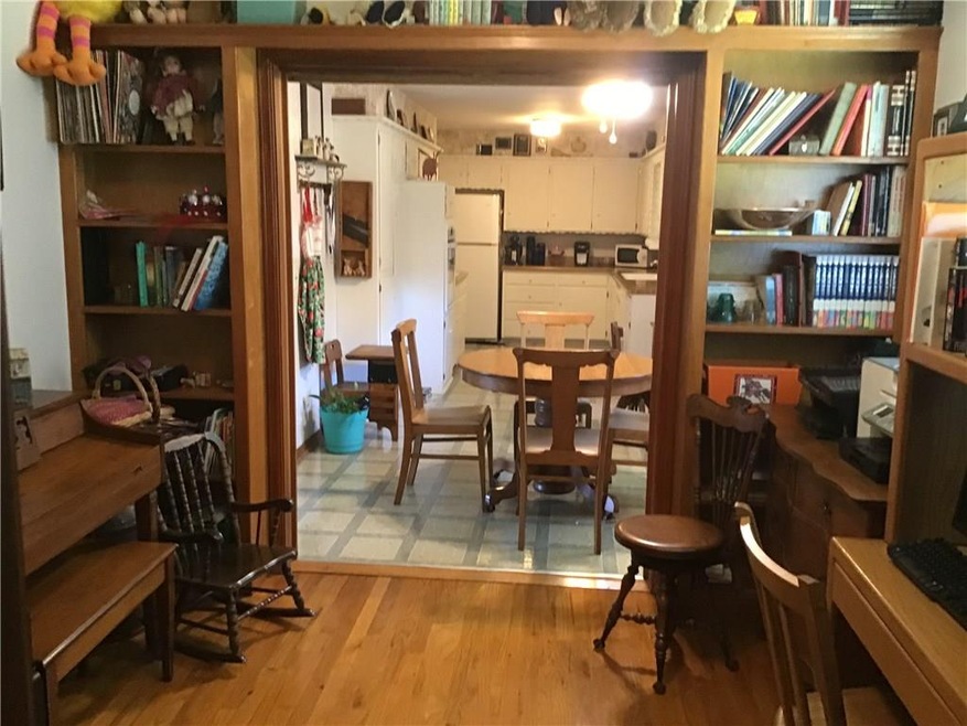 6512 N Grove Ave, Warr Acres, OK 73132 - photo 1