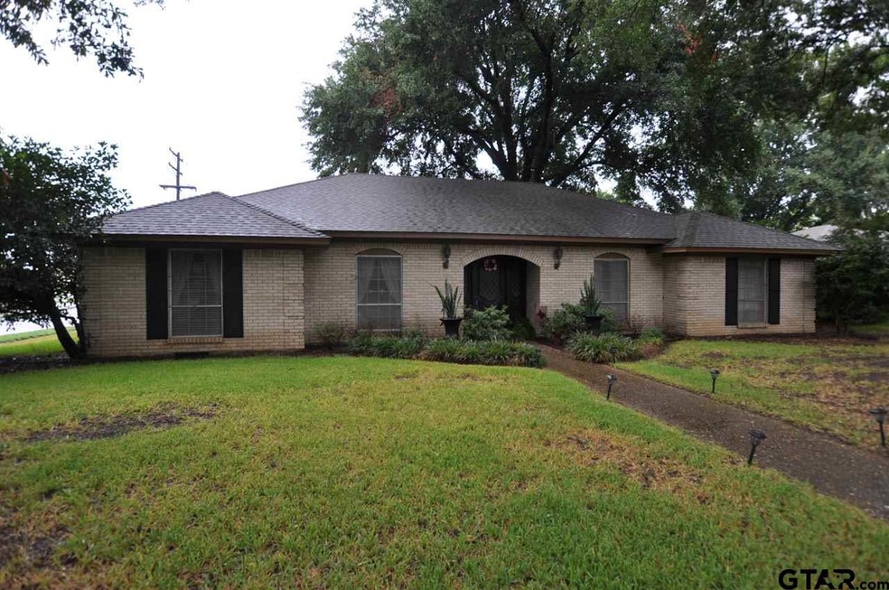 329 329 Brookwood, Tyler, TX 75701 - photo 1