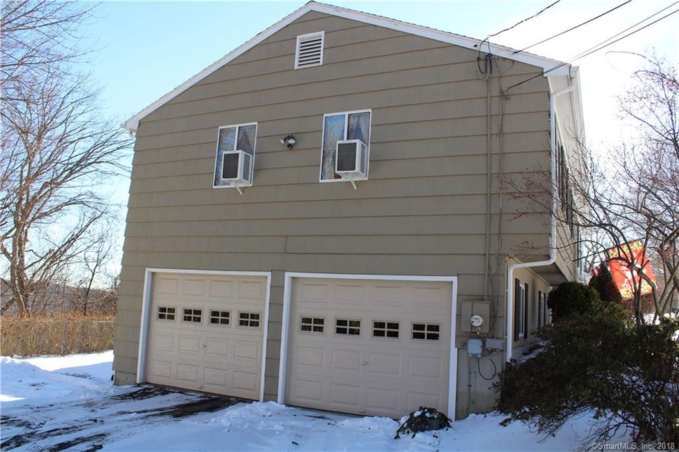 42 Lakewood Dr, Trumbull, CT 06611 - photo 1