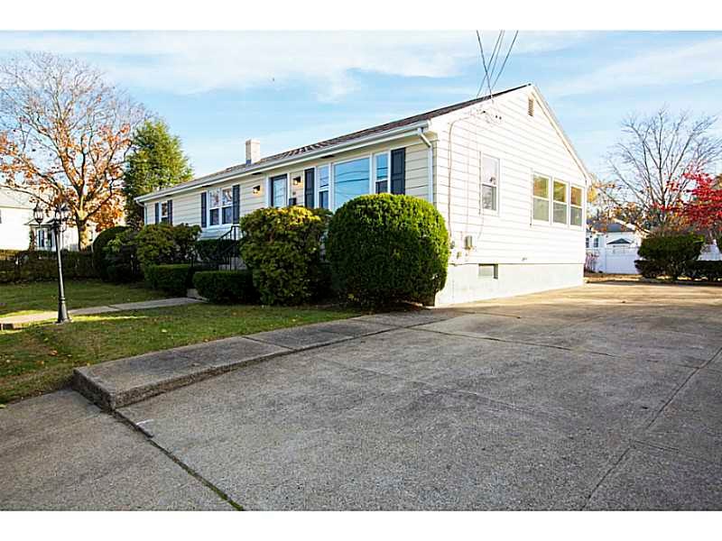 99 Carman St, Cranston, RI 02910 - photo 1
