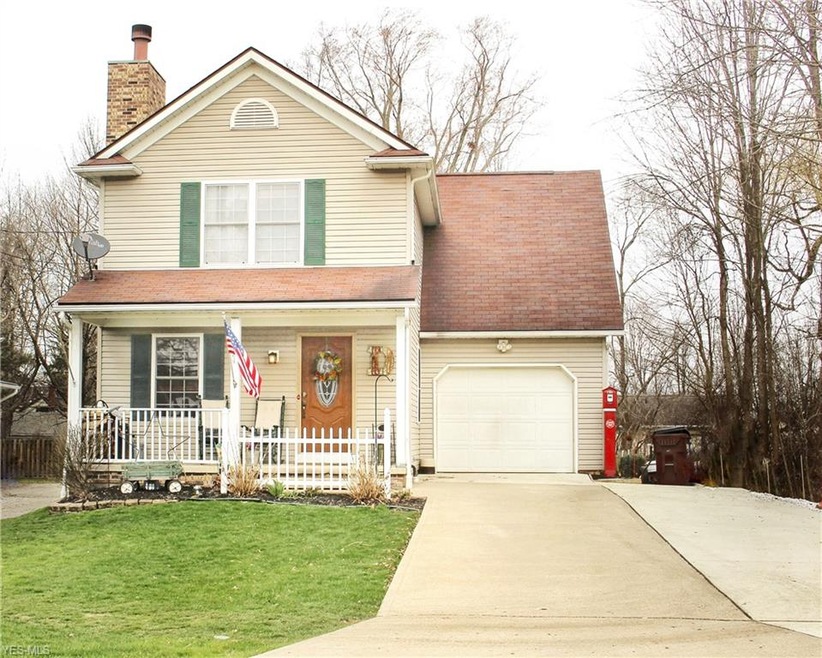 Welcome to your new home with a 90 sq.ft. porch to