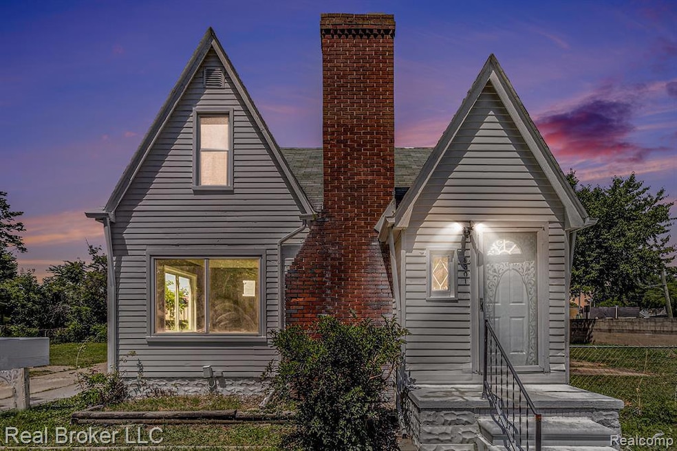 Pending $200,000 • Co-Listing Agent