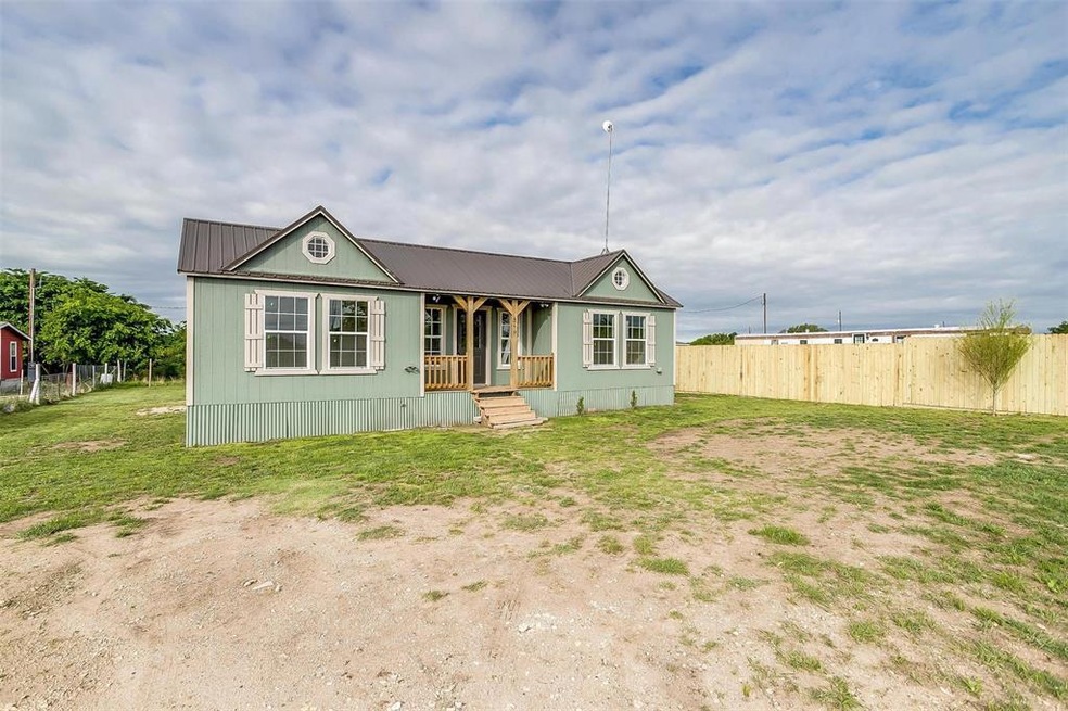 4779 Aberdeen Dr, Cresson, TX 76035 - photo 1