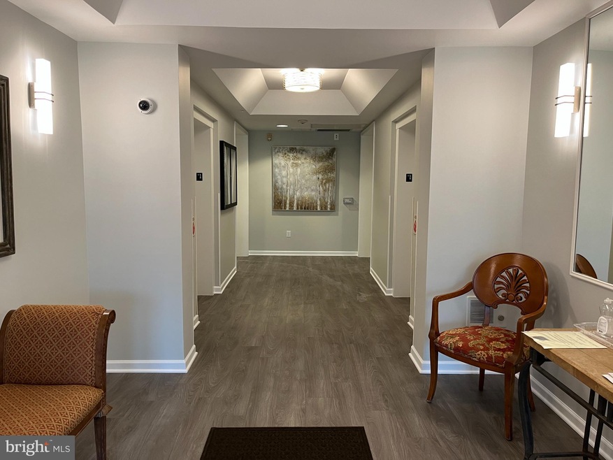 2610 Chapel Lake Dr unit 311, Gambrills, MD 21054 - photo 1