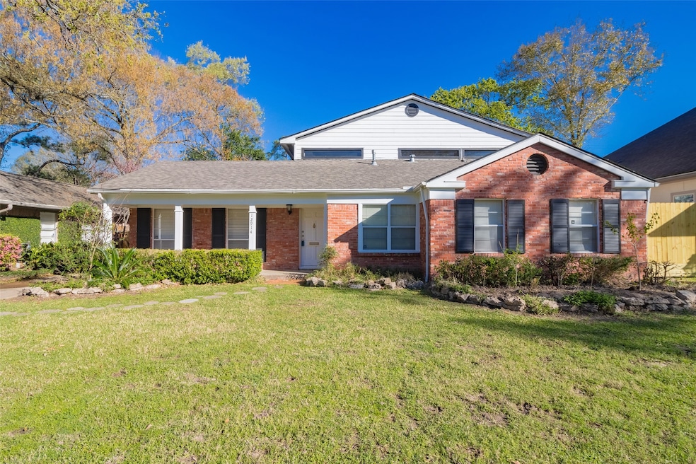 12914 Tosca Ln, Houston, TX 77024 - photo 1