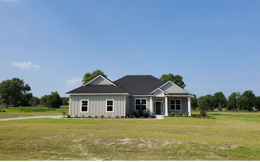 914 SW Mandiba Dr, Lake City, FL 32024 - photo 1