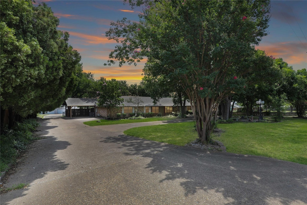 For Sale $625,000 • Co-Listing Agent