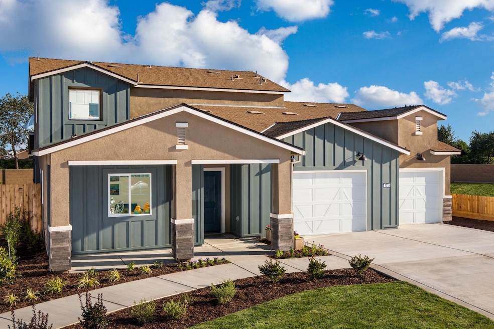 1002 Lucia Ave, Fowler, CA 93625 - photo 1