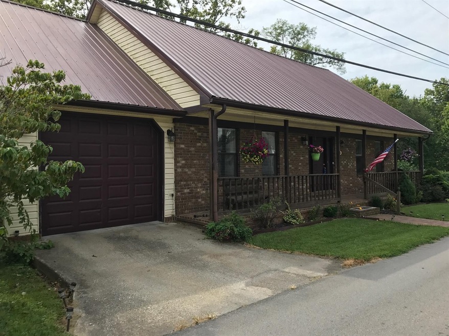 160 Switzer Rd, Frankfort, KY 40601 - photo 1