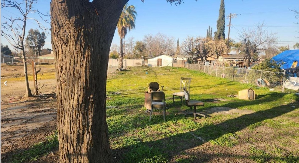 3911 E Jensen Ave, Fresno, CA 93725 - photo 1