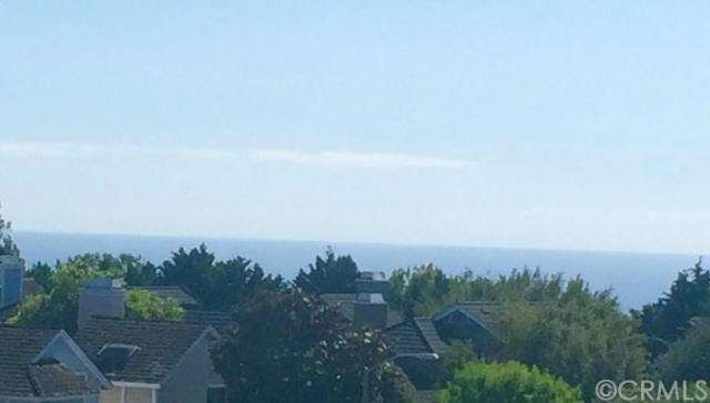 Ocean views from front deck!