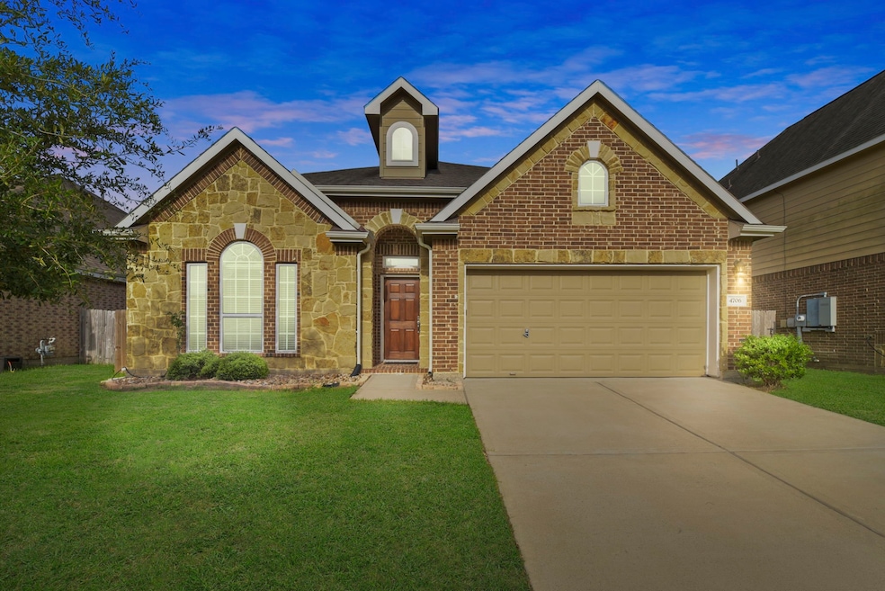 4706 Alluvial Cir, Alvin, TX 77511 - photo 1
