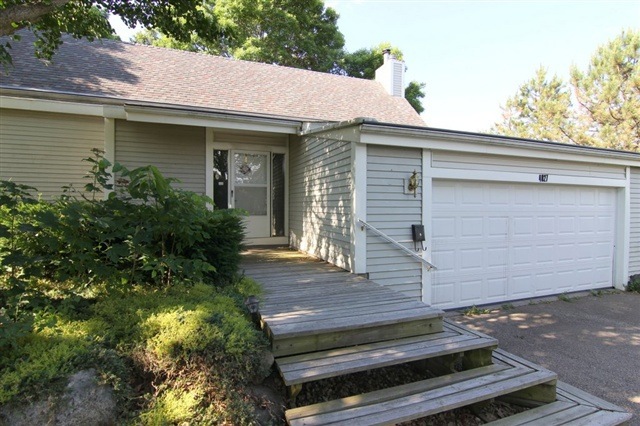 4027 E Tower Rd, Mc Farland, WI 53558 - photo 1