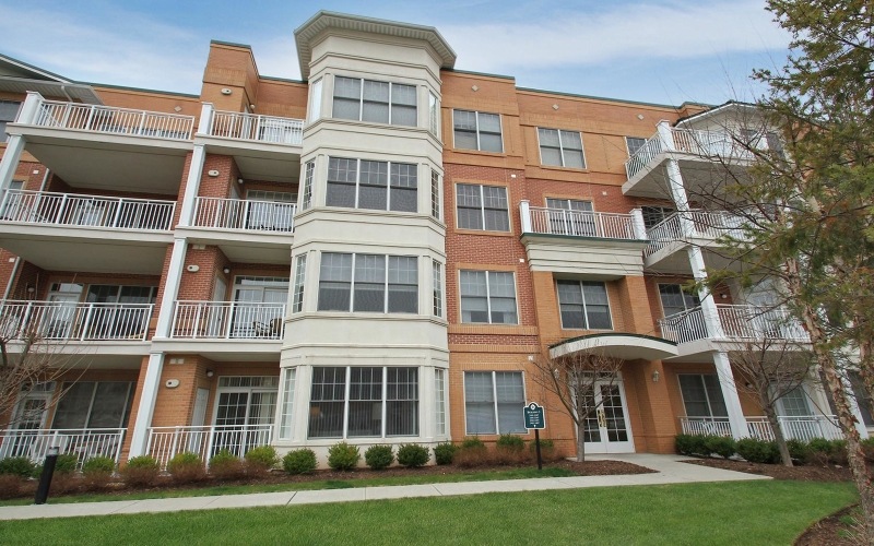 3203 Pointe Gate Dr unit 3203, Livingston, NJ 07039 - photo 1