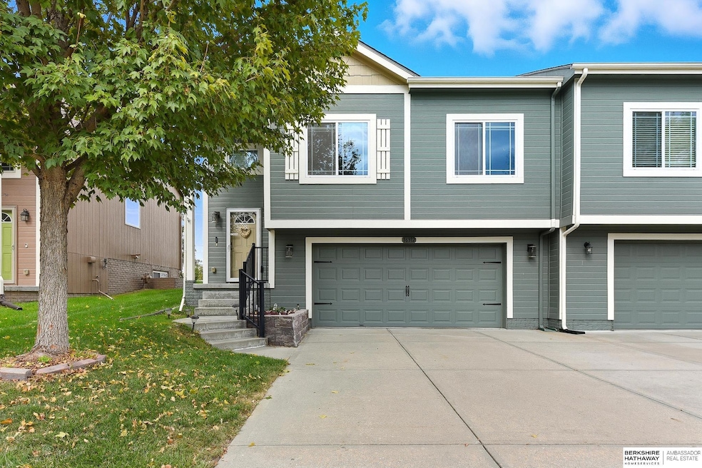 16312 Camden Ave, Omaha, NE 68116 - photo 1