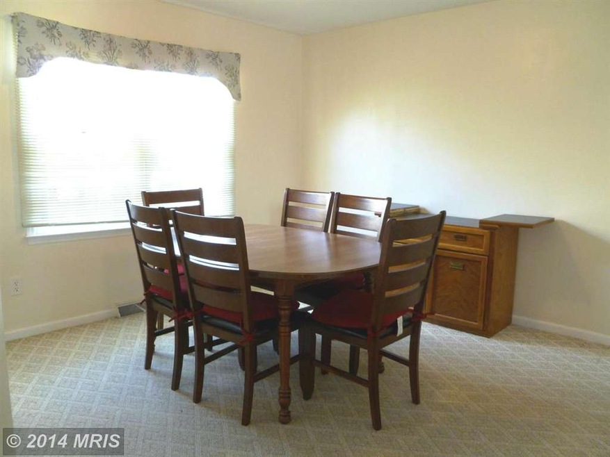 227 W 8th St, Front Royal, VA 22630 - photo 1