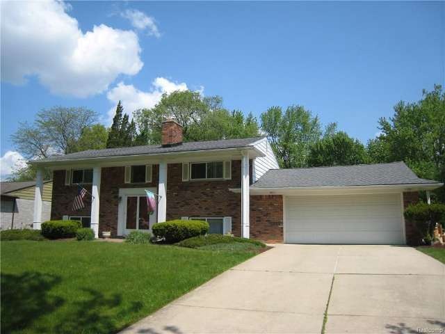 8442 Concord Rd, Grosse Ile, MI 48138 - photo 1