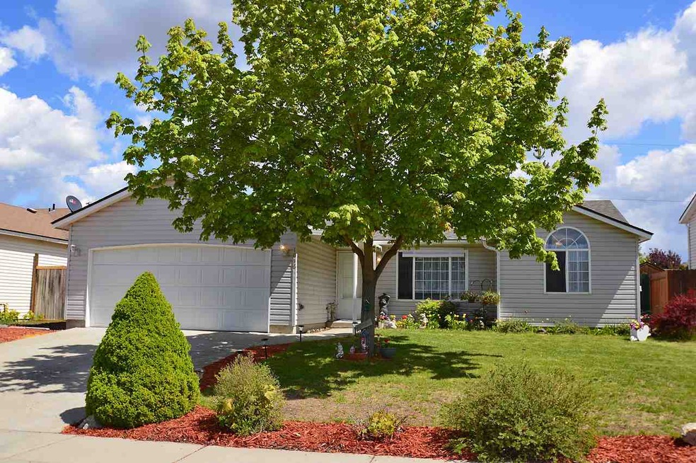 1016 N Prentis St, Medical Lake, WA 99022 - photo 1