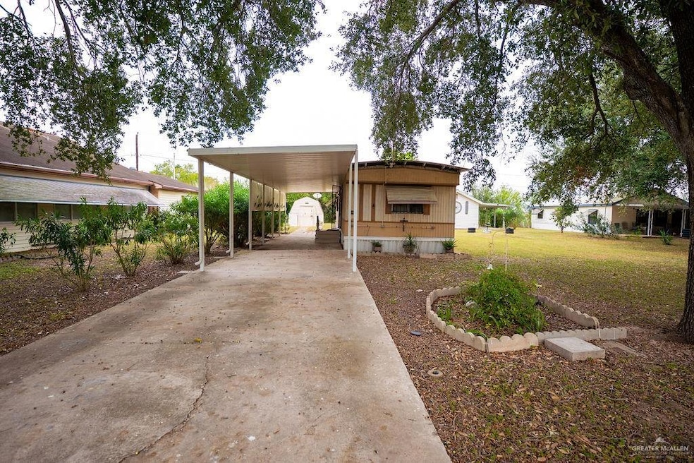 859 Kennard St, Donna, TX 78537 - photo 1