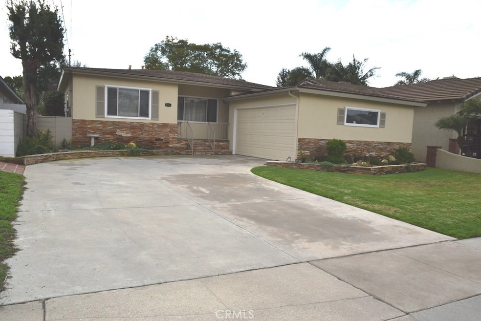 1502 E Sycamore Ave, El Segundo, CA 90245 - photo 1