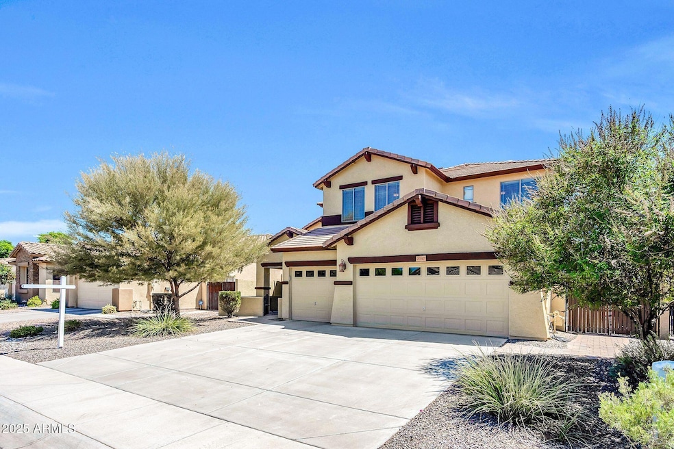 2047 E Carob Dr, Chandler, AZ 85286 - photo 1