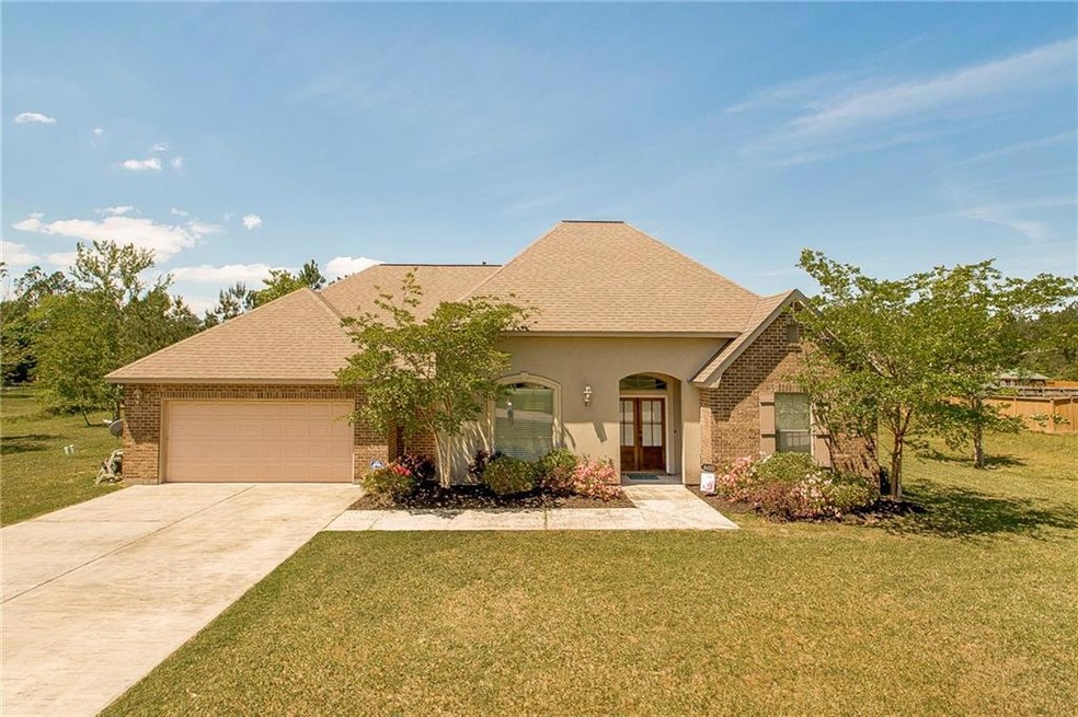 64211 Virginia Dr, Pearl River, LA 70452 - photo 1