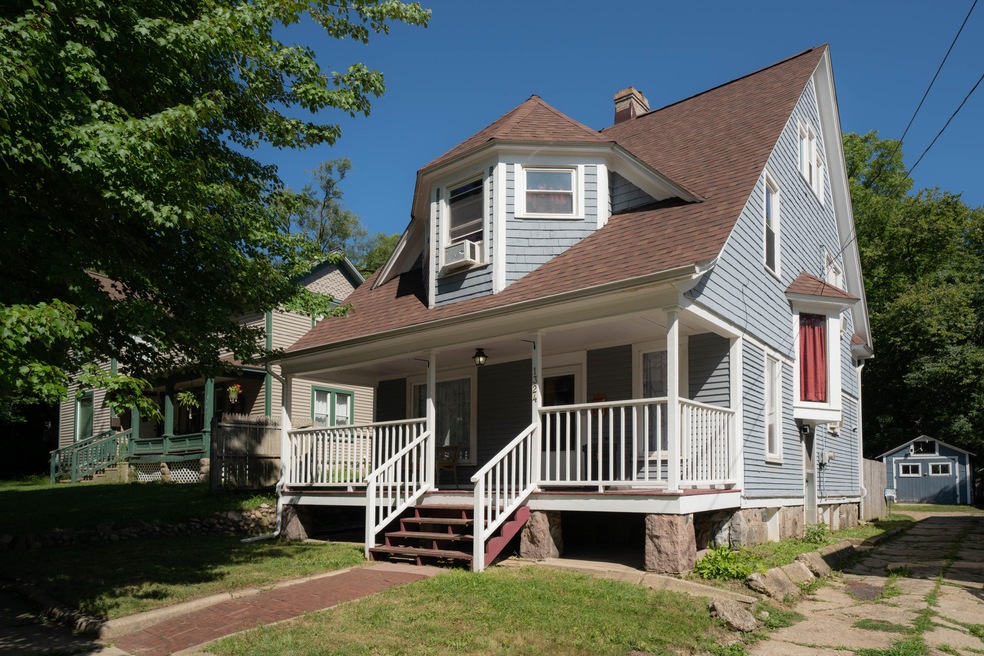1324 W North - Front