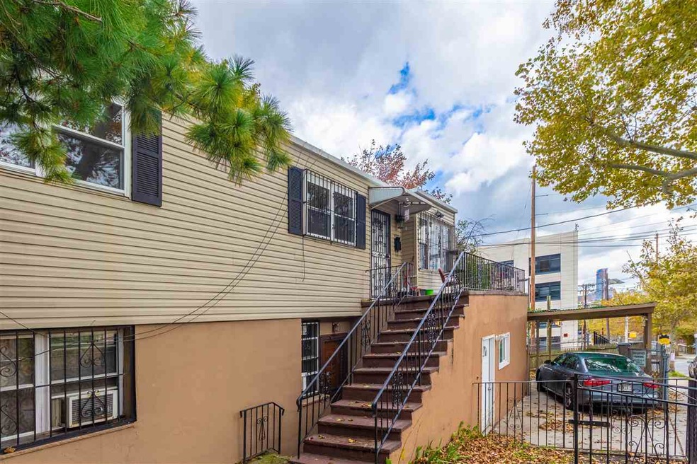 420 Wayne St unit 1, Jersey City, NJ 07302 - photo 1