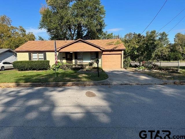 930 E 8th St, Tyler, TX 75701 - photo 1