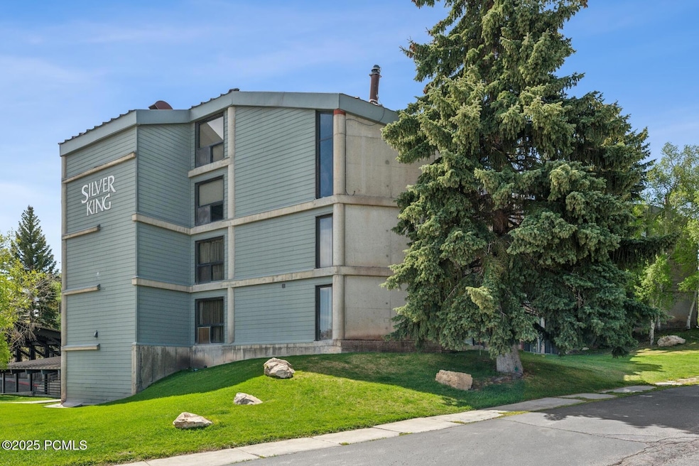 0_Exterior_1800x1200_4228232