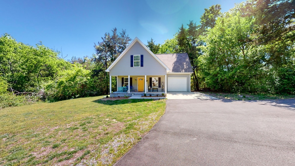 629 Mac St, Shelbyville, TN 37160 - photo 1