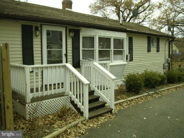 18629 Amidon Ave unit A, Triangle, VA 22172 - photo 1