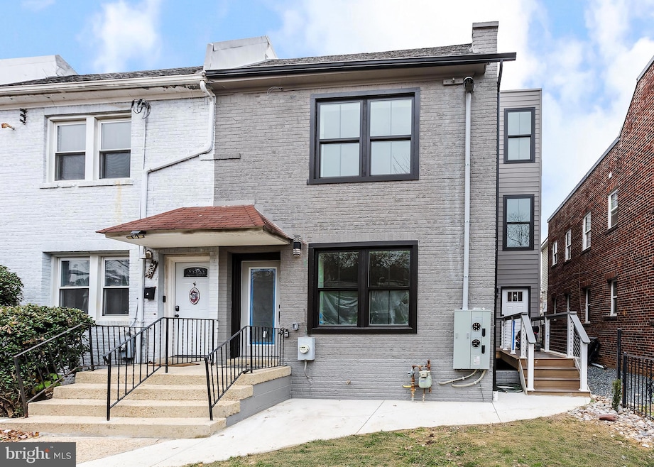 5404 4th St NW unit 1, Washington, DC 20011 - photo 1