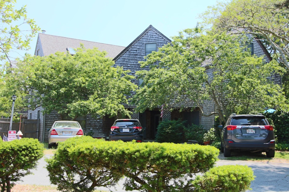 Sold $685,000 • Co-Listing Agent