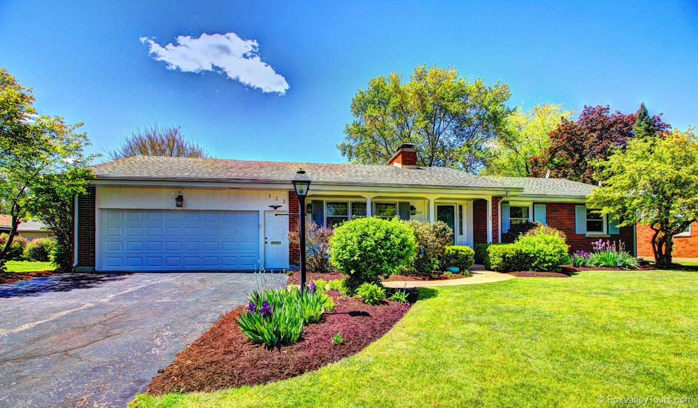 323 Alschuler Dr, Aurora, IL 60506 - photo 1