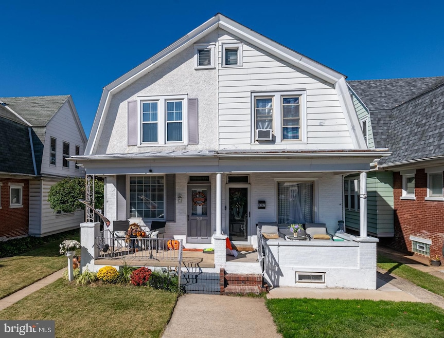 705 Alton Ave, Reading, PA 19605 - photo 1