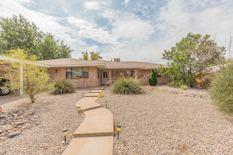 3018 Del Cerro, Alamogordo, NM 88310 - photo 1