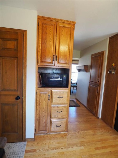 2321 W Seneca Dr, Appleton, WI 54914 - photo 1