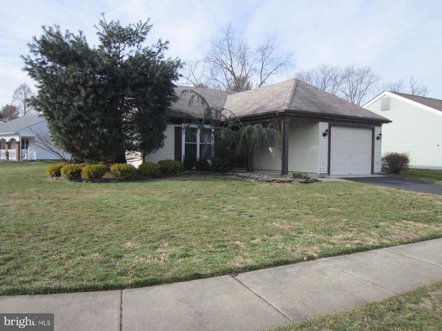 7 Ingham Way, Southampton, NJ 08088 - photo 1