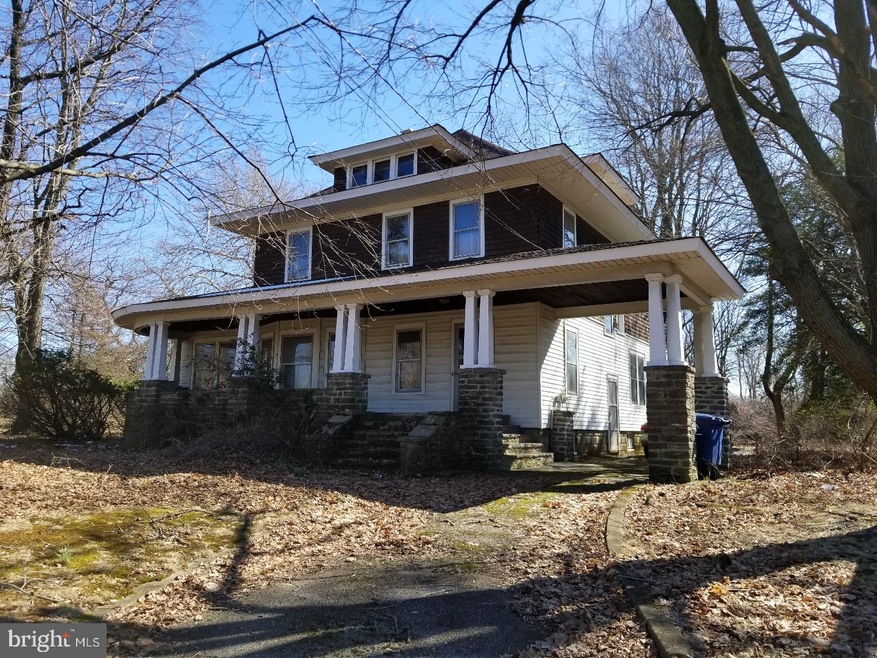 370 Beverly Rancocas Rd, Willingboro, NJ 08046 - photo 1