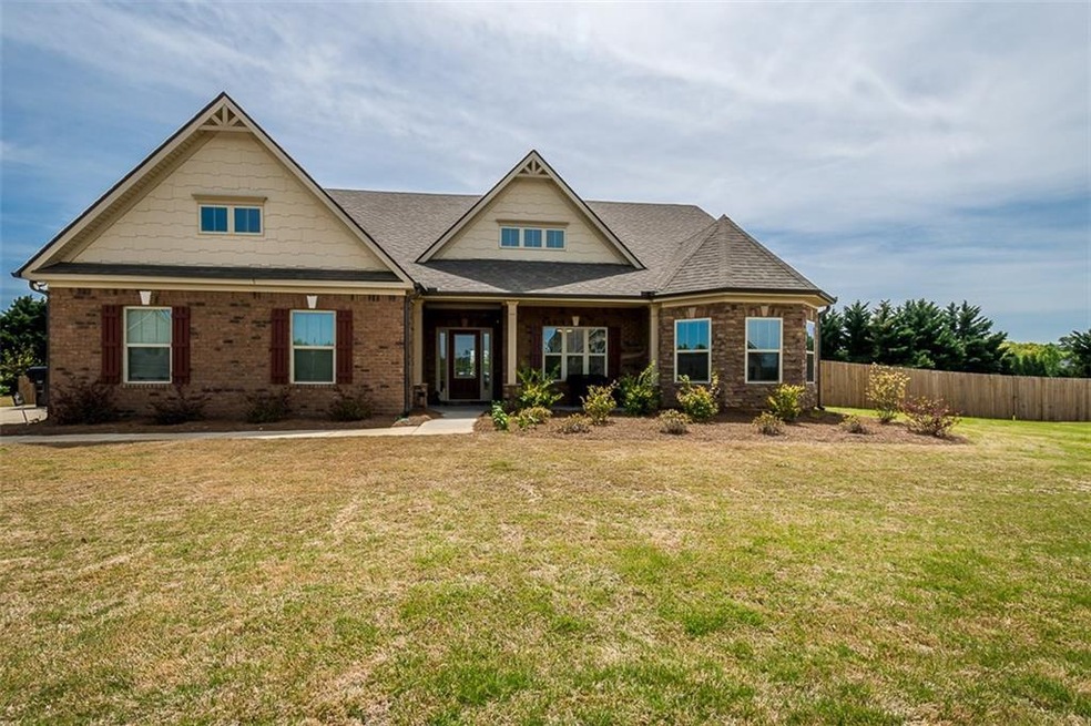 Beautiful Craftsman Style Ranch home with private 