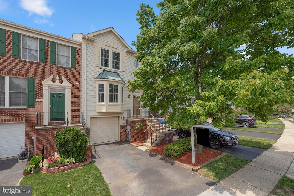 7926 Brightmeadow Ct, Ellicott City, MD 21043 - photo 1