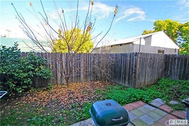 5465 Villa Way unit 32, Cypress, CA 90630 - photo 1