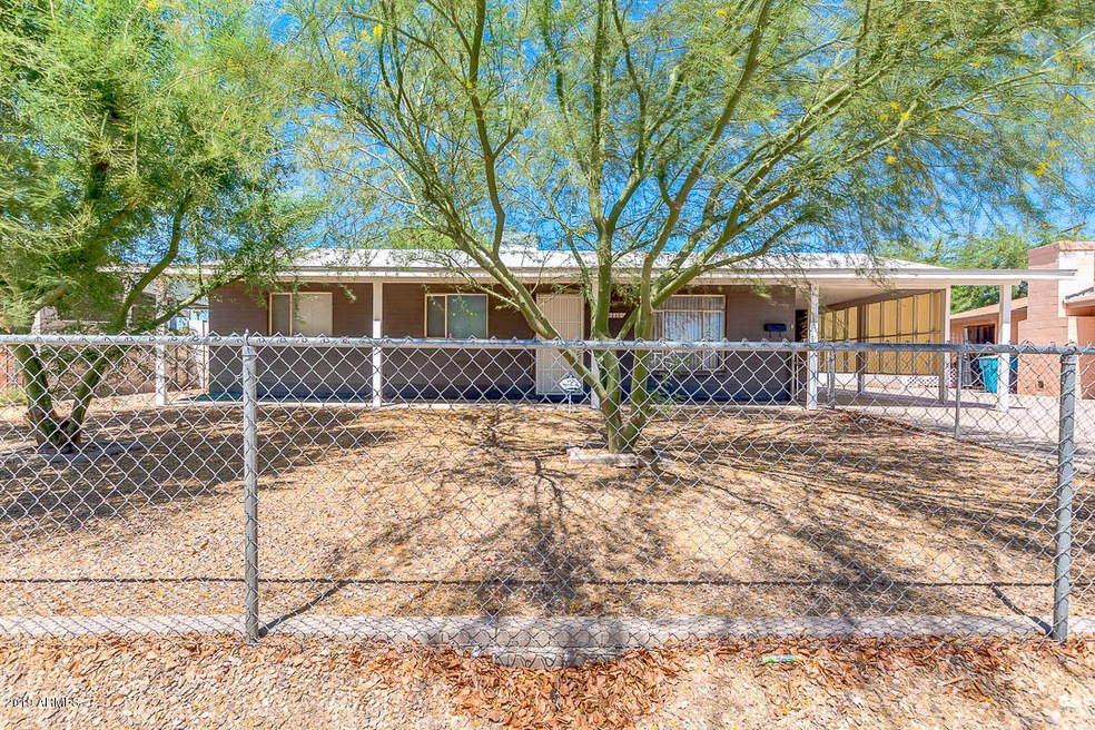 4533 N 50th Dr, Phoenix, AZ 85031 - photo 1