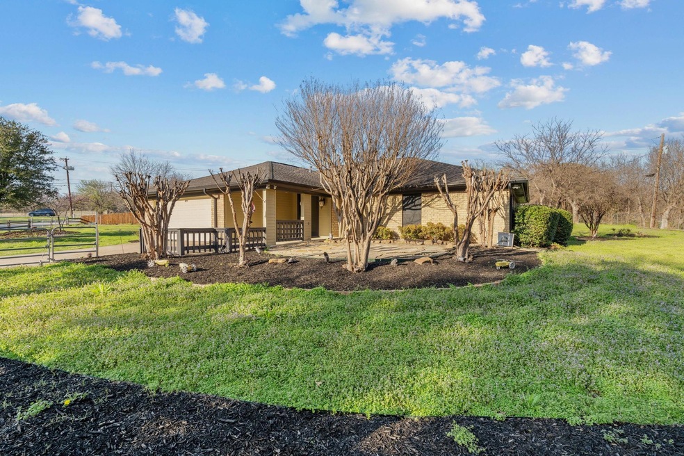 1203 Oakhurst Dr, Southlake, TX 76092 - photo 1