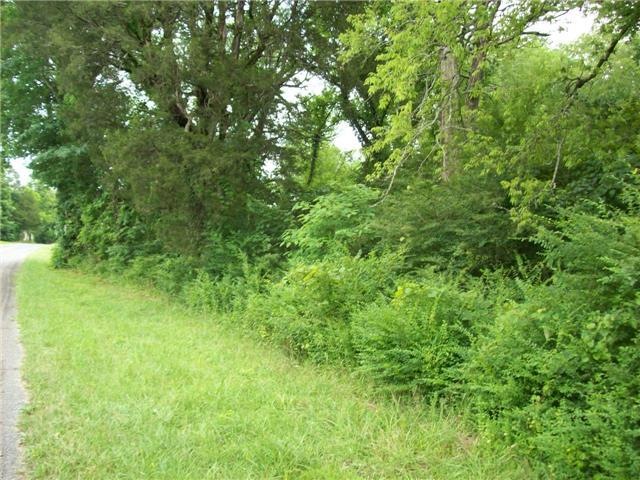 1077 Milltown Rd, Lewisburg, TN 37091 - photo 1