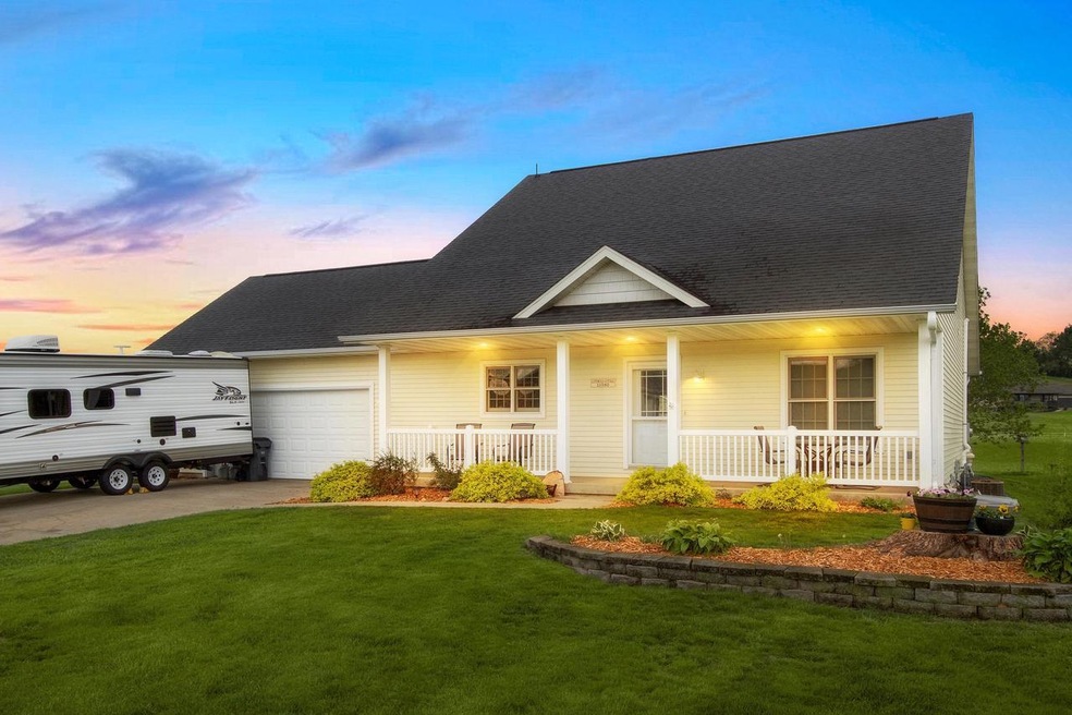 21580 Somerset Downs Ln, Galesville, WI 54630 - photo 1